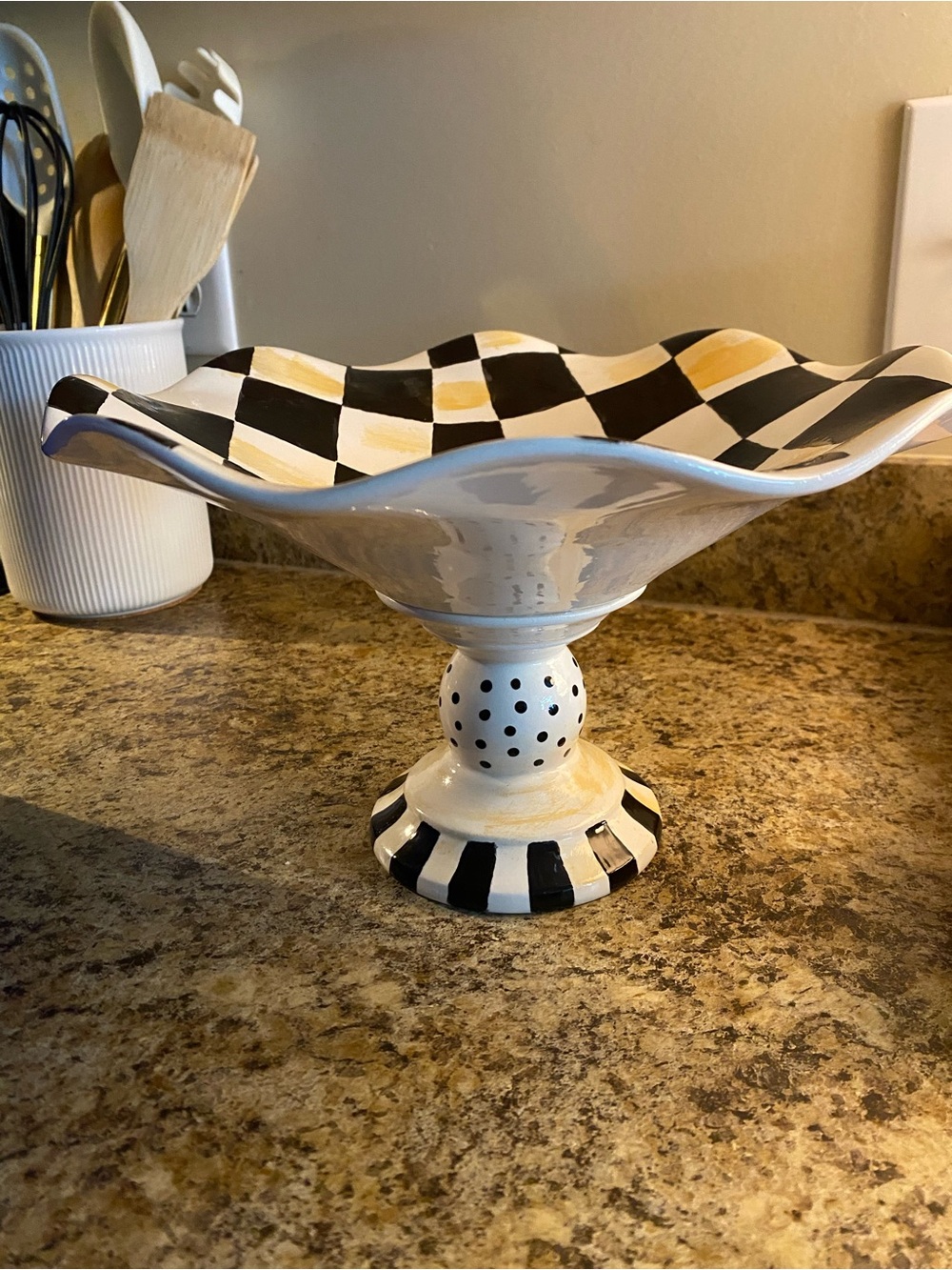 Checkered Fluted Pedestal Bowl
